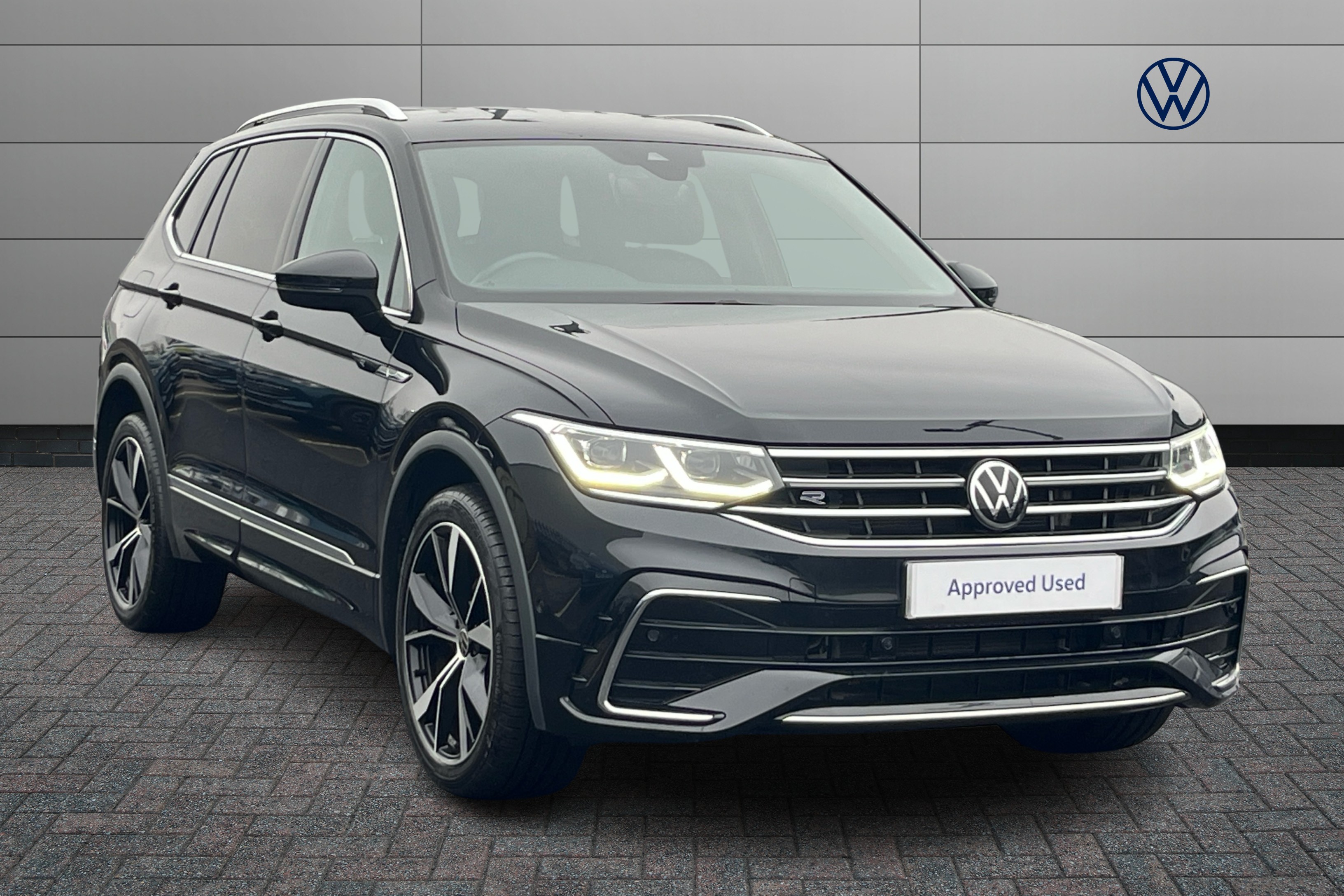 Main listing image - Volkswagen Tiguan Allspace
