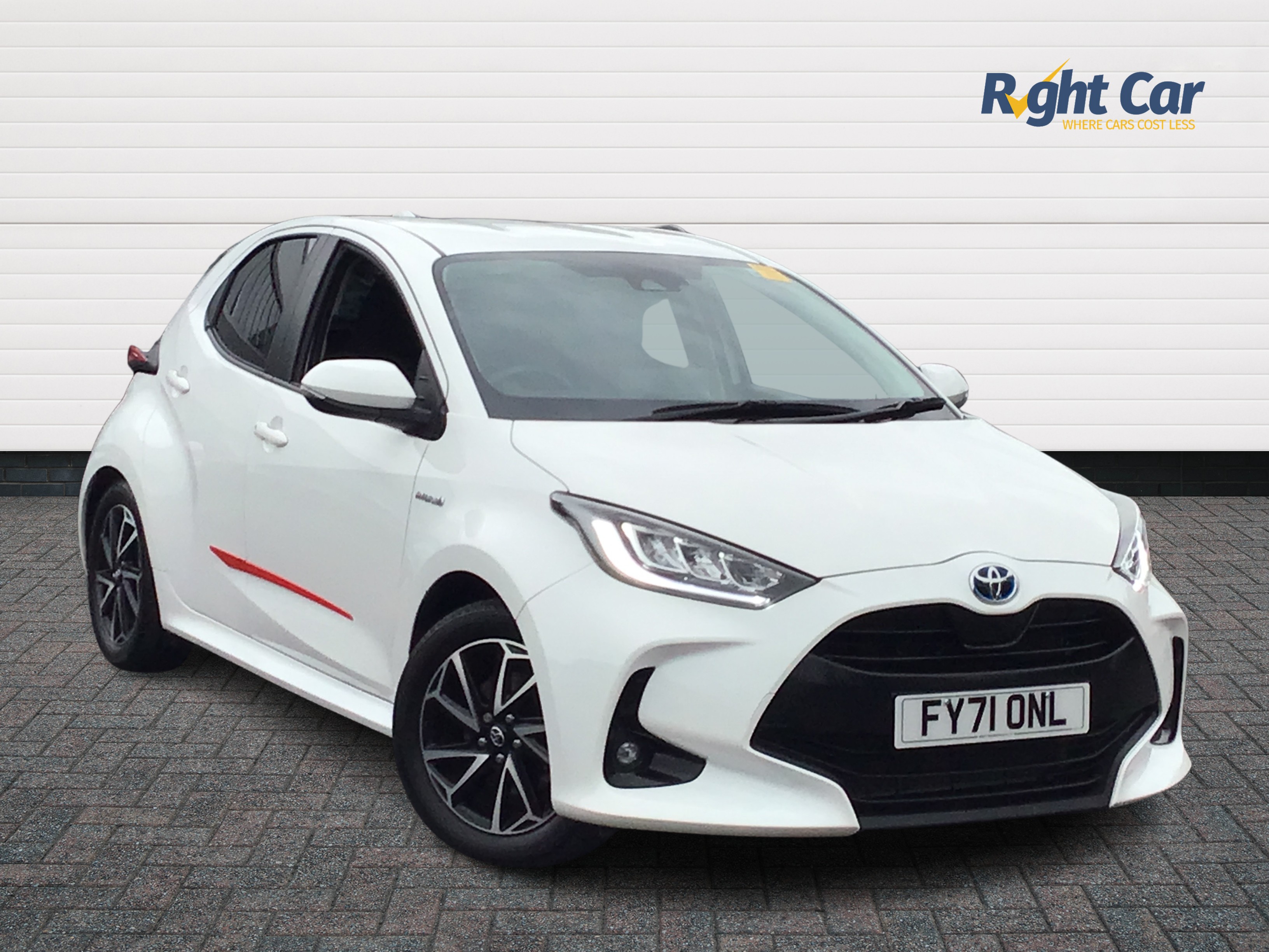 Main listing image - Toyota Yaris