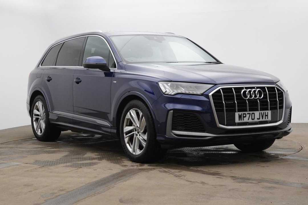 Main listing image - Audi Q7