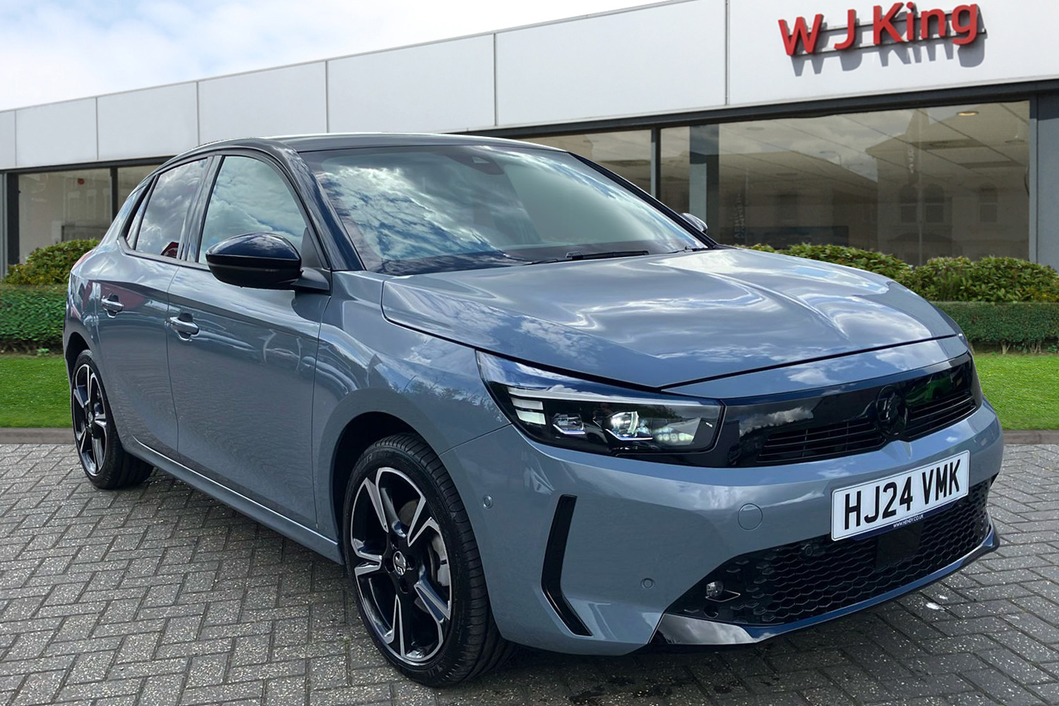 Main listing image - Vauxhall Corsa