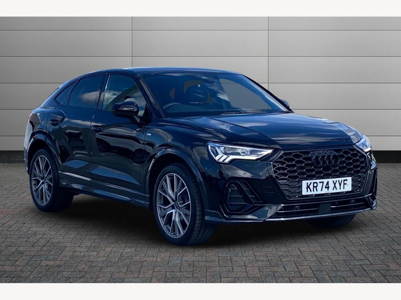 Main listing image - Audi Q3