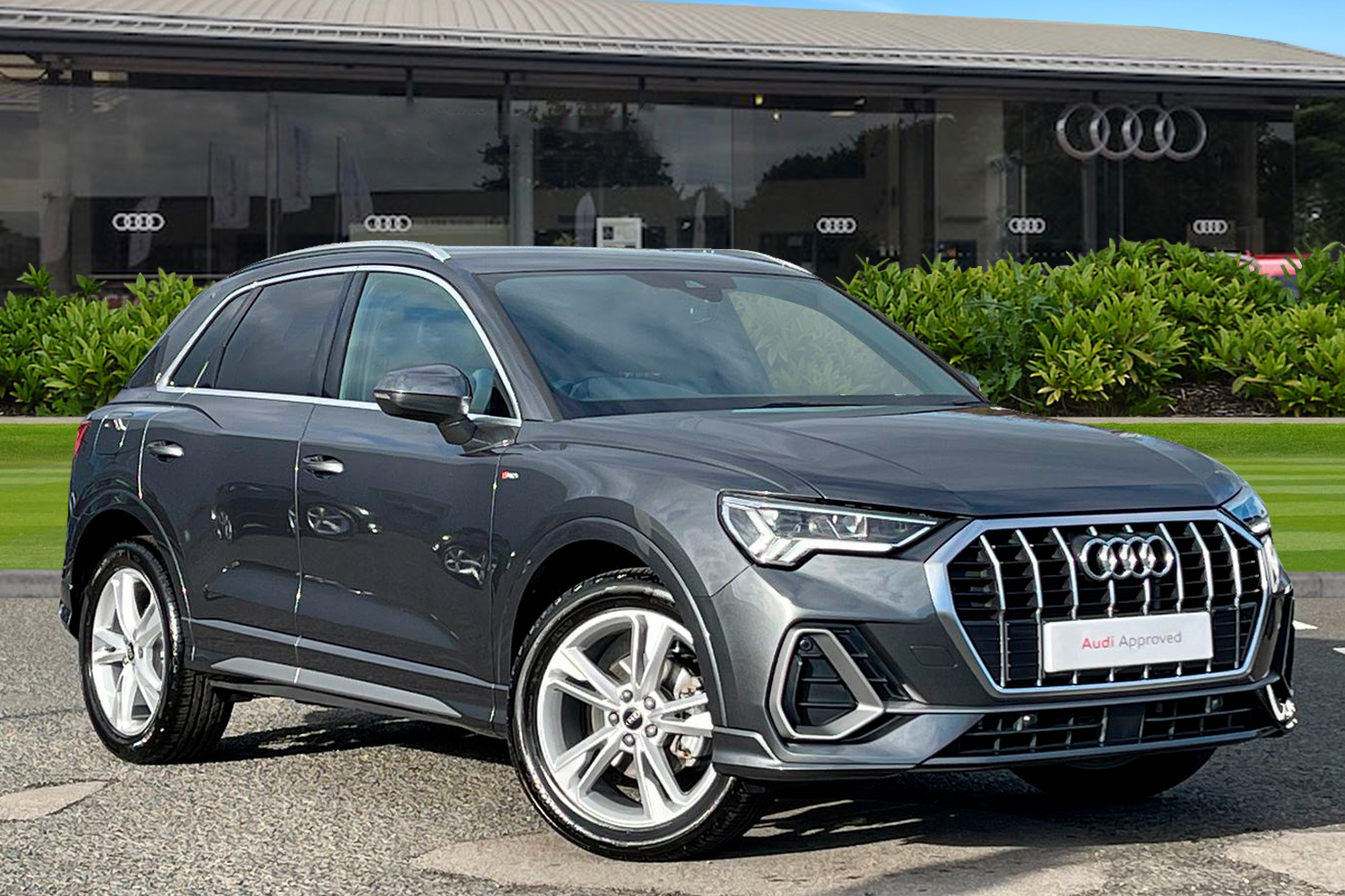 Main listing image - Audi Q3