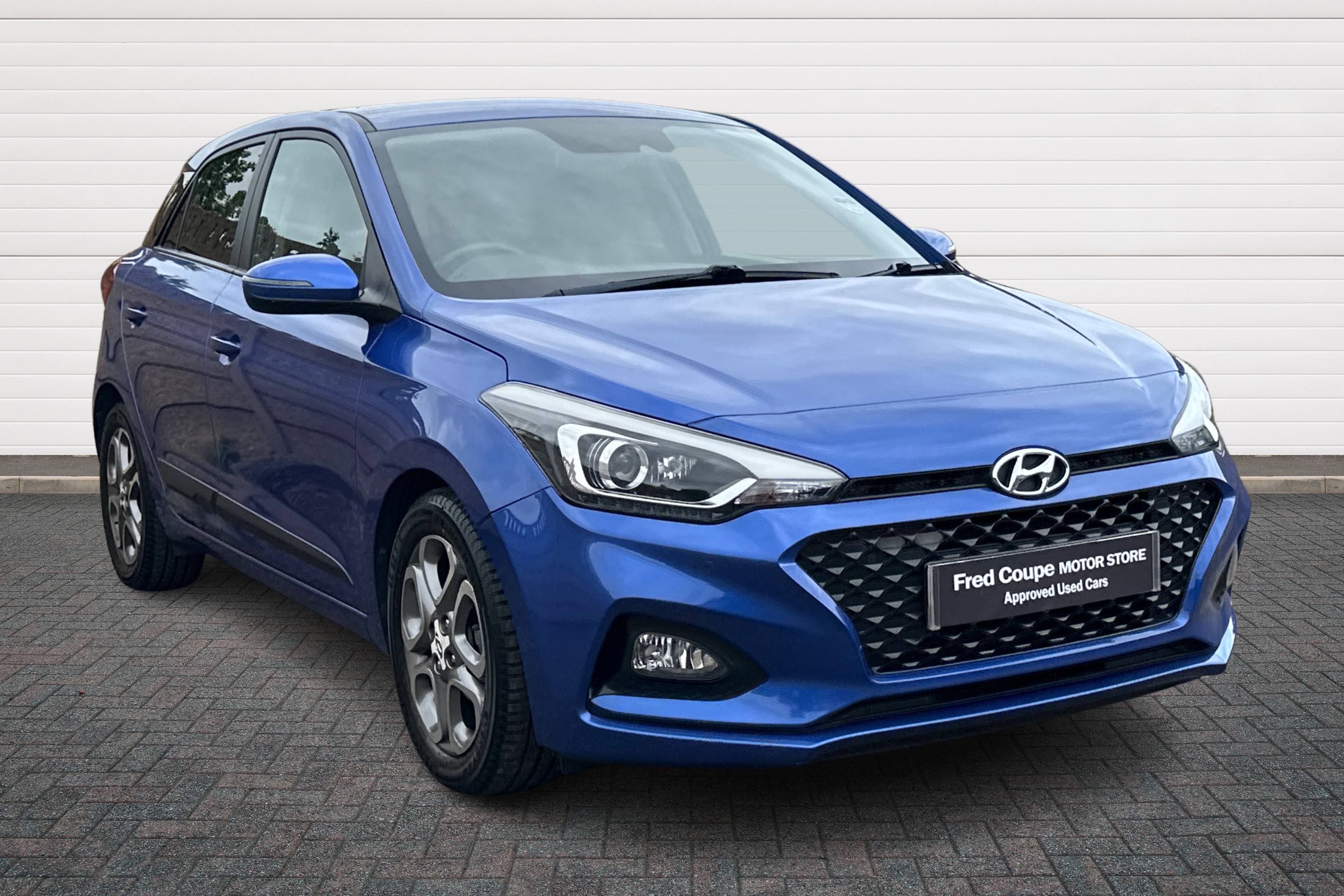 Main listing image - Hyundai i20
