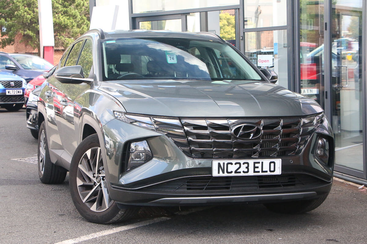 Main listing image - Hyundai Tucson