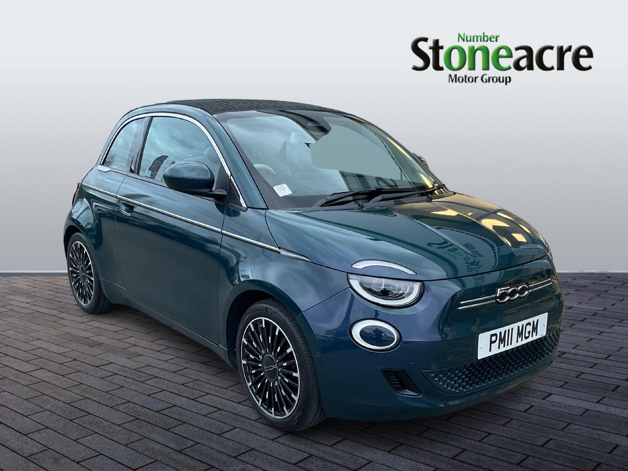 Main listing image - Fiat 500 Electric