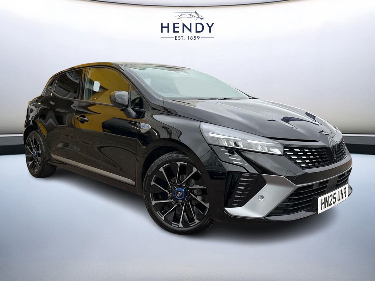 Main listing image - Renault Clio