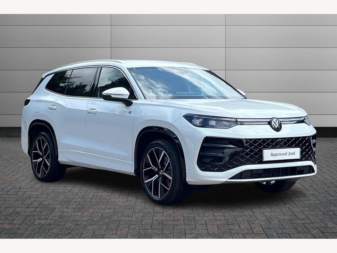 Main listing image - Volkswagen Tayron