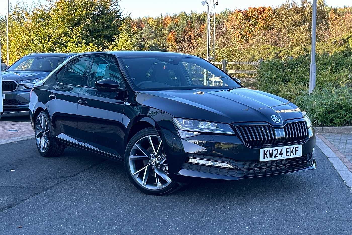 Main listing image - Skoda Superb