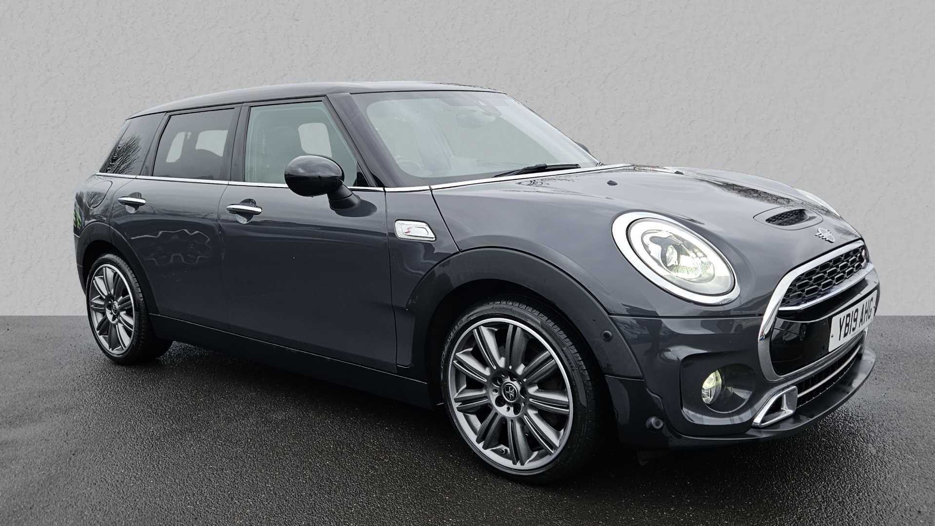 Main listing image - MINI Clubman