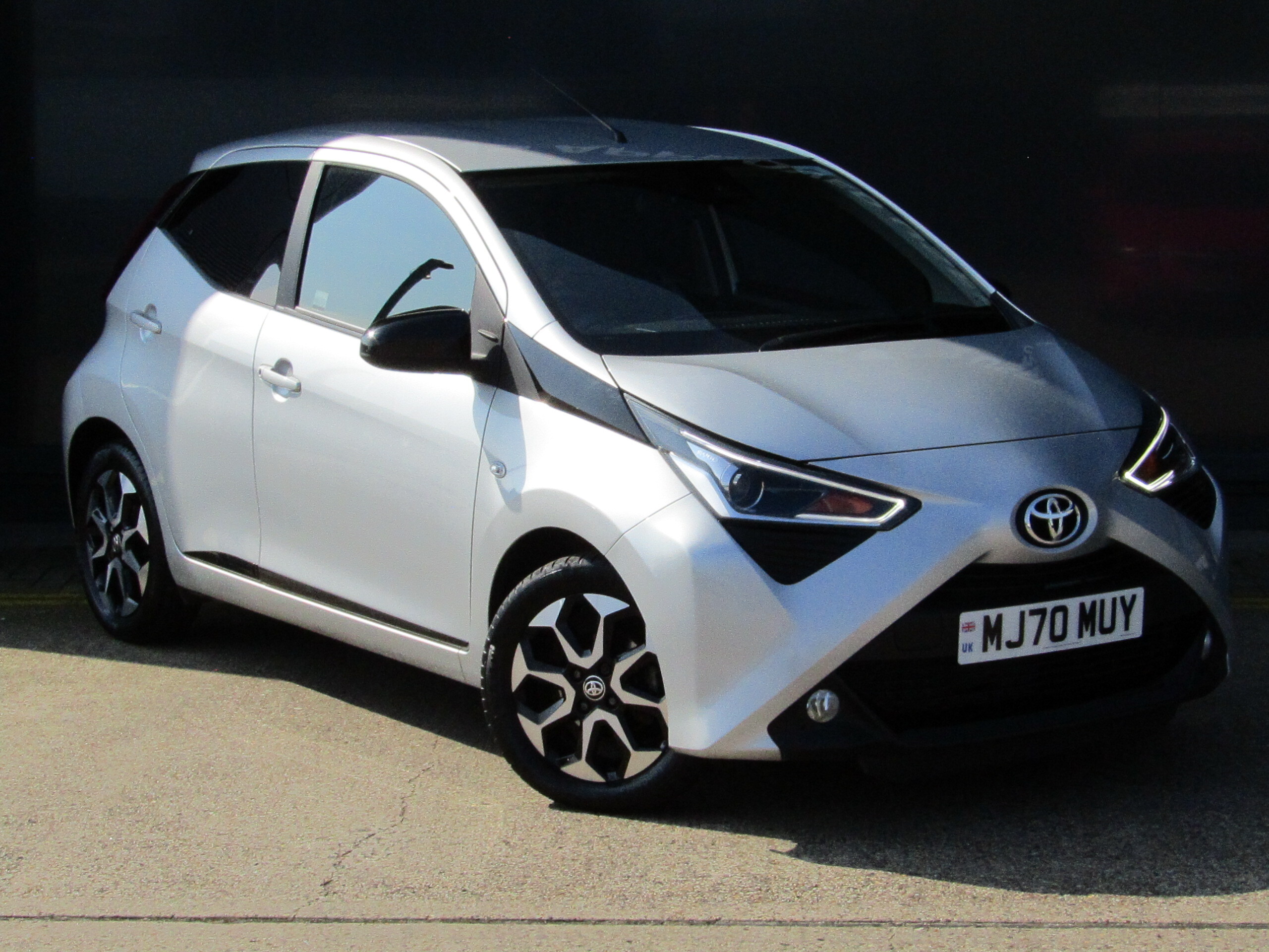 Main listing image - Toyota Aygo