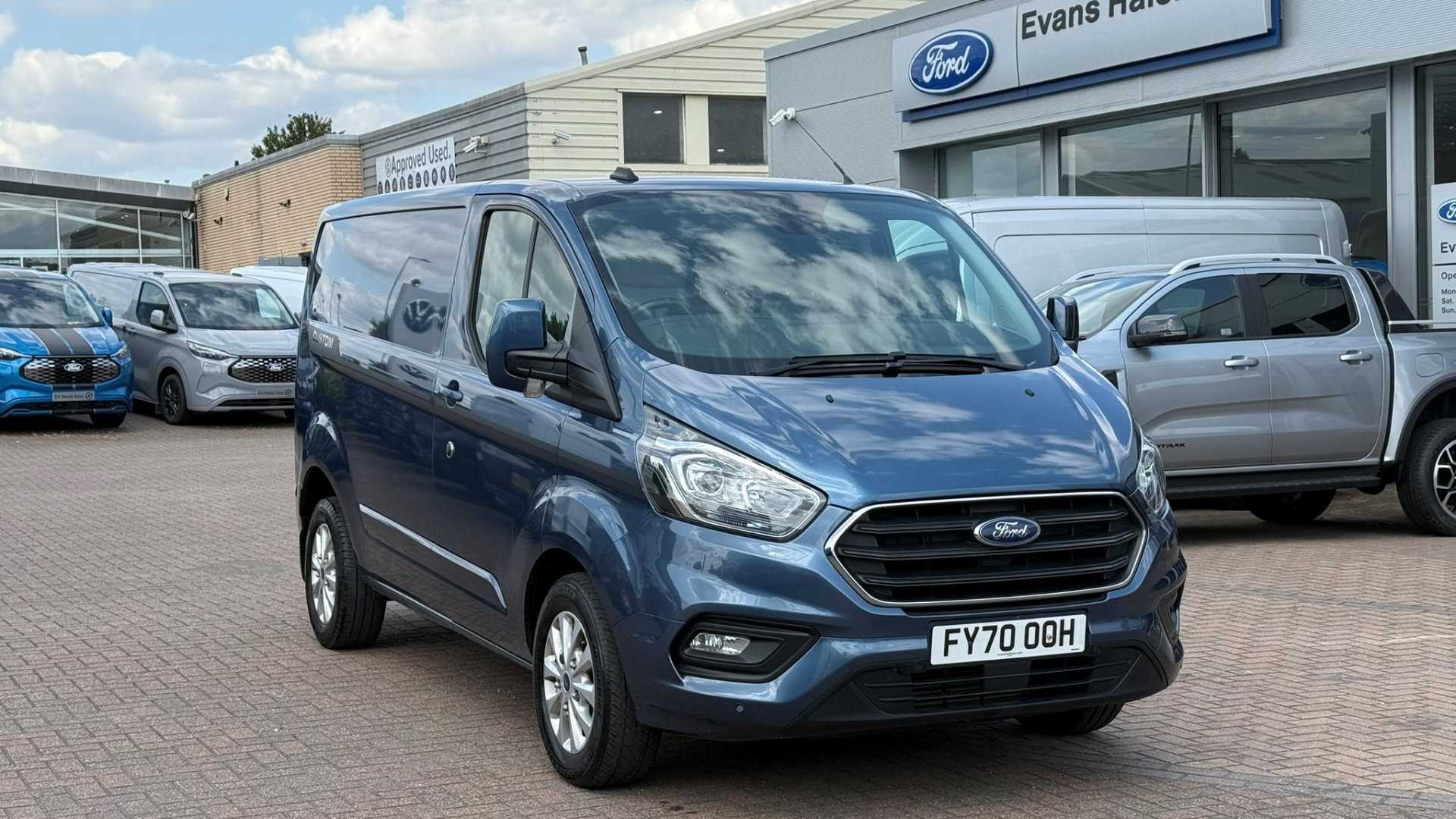 Main listing image - Ford Transit Custom