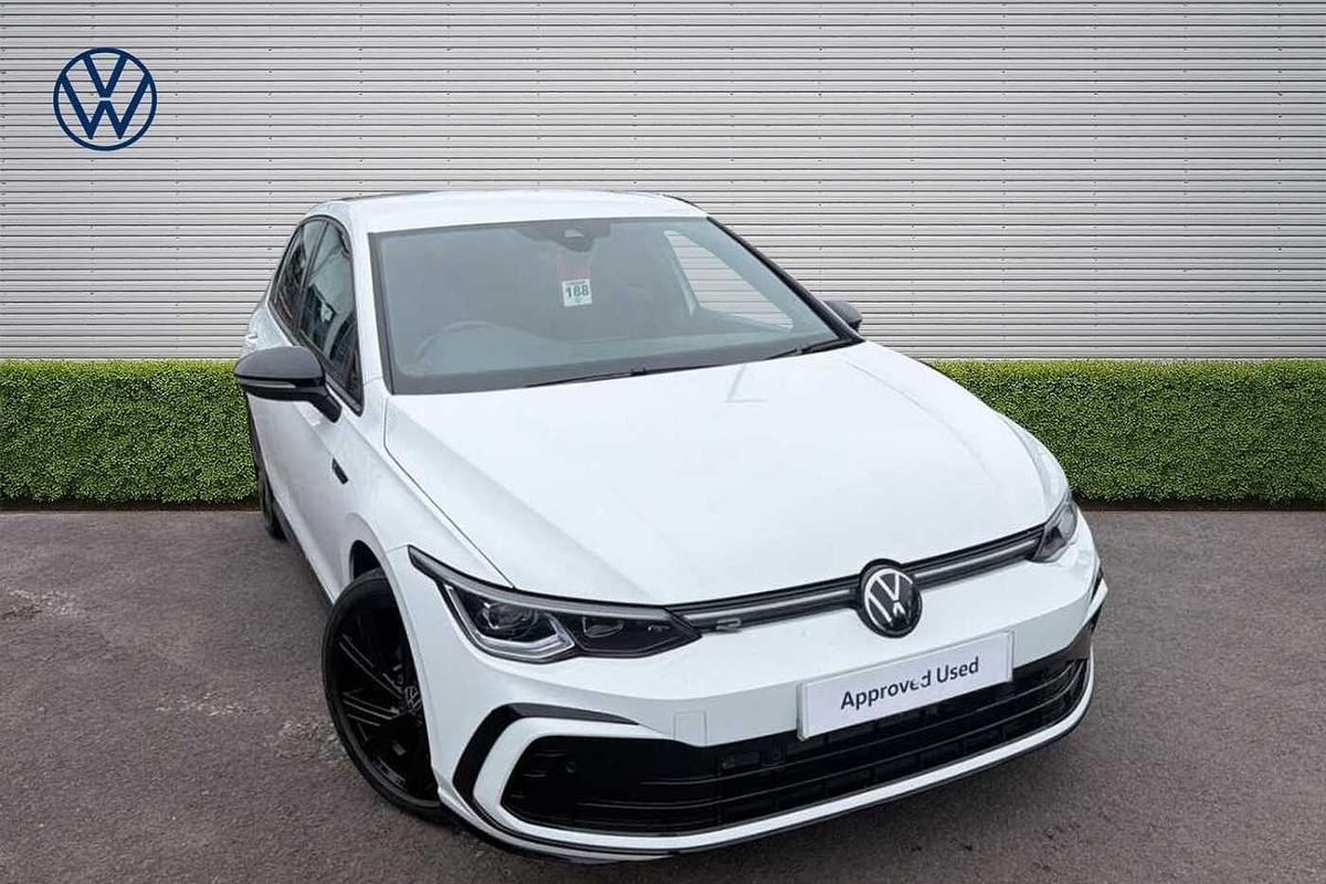 Main listing image - Volkswagen Golf