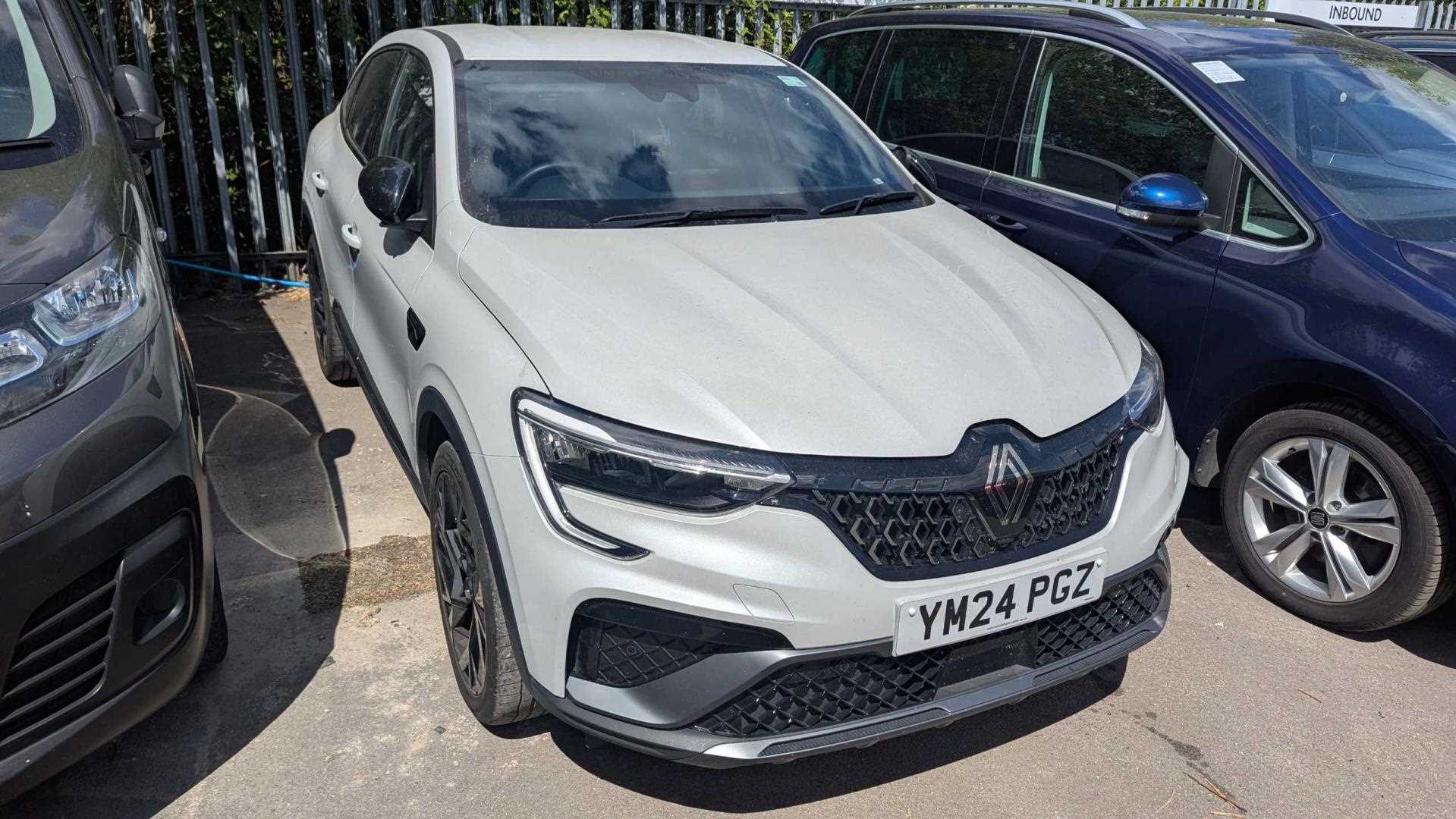 Main listing image - Renault Arkana