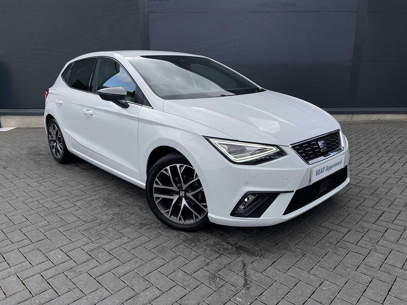 Main listing image - SEAT Ibiza