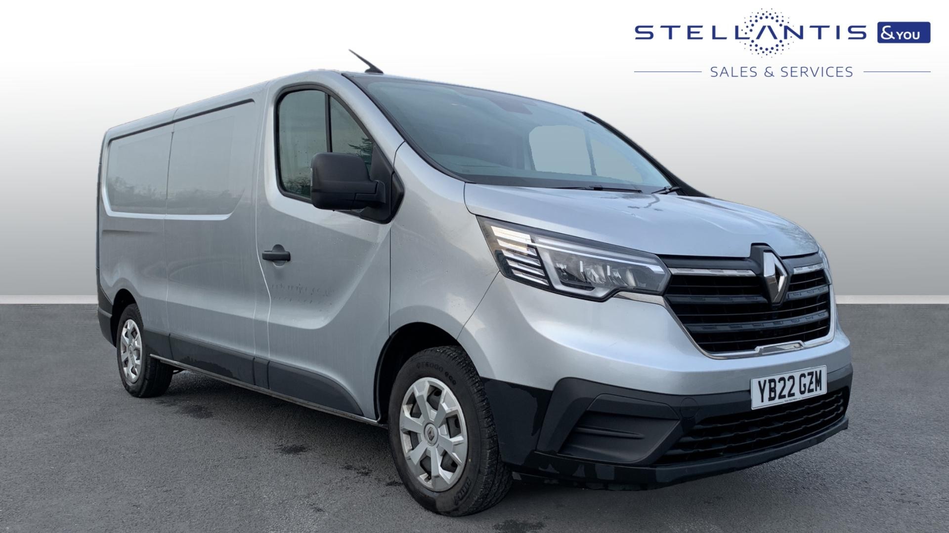 Main listing image - Renault Trafic