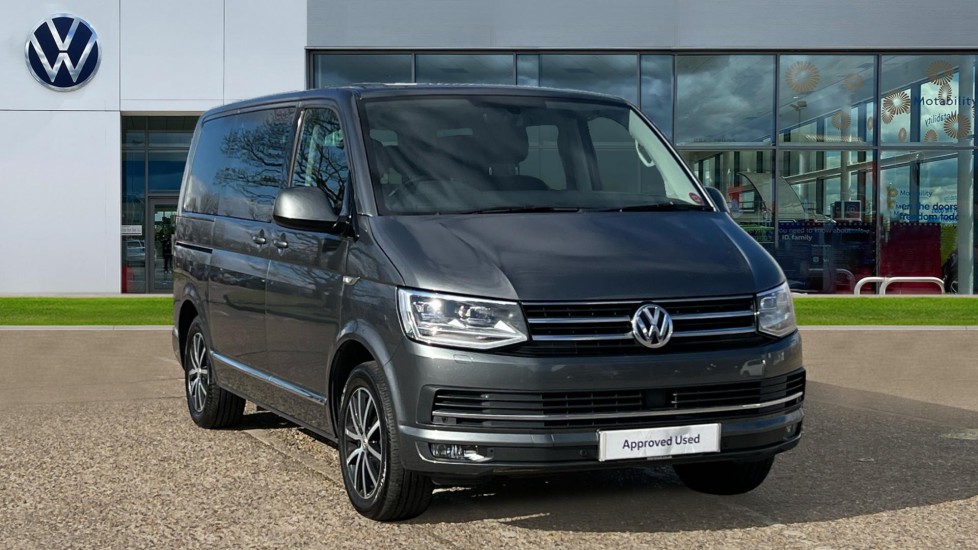 Main listing image - Volkswagen Caravelle