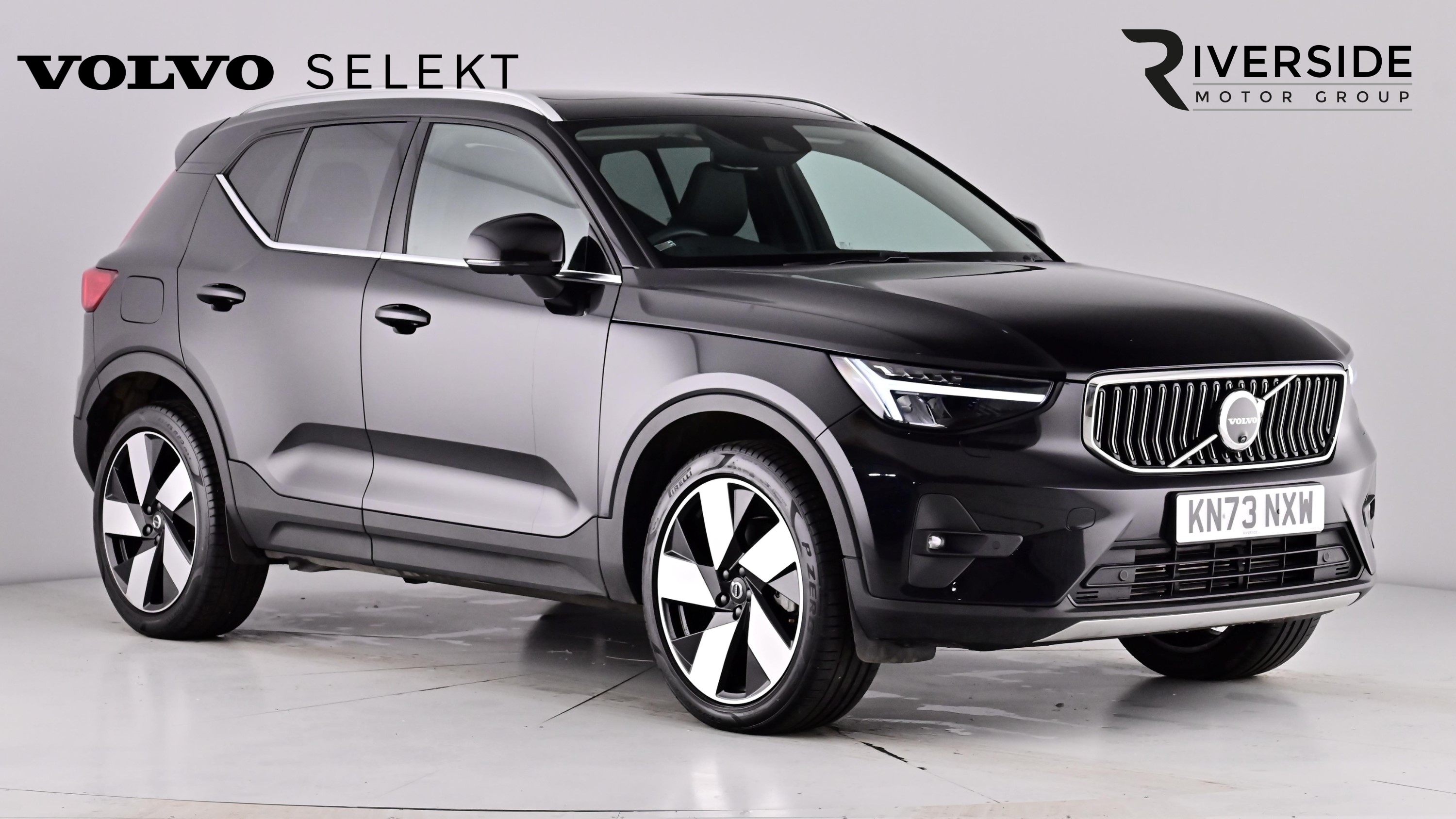 Main listing image - Volvo XC40 Recharge