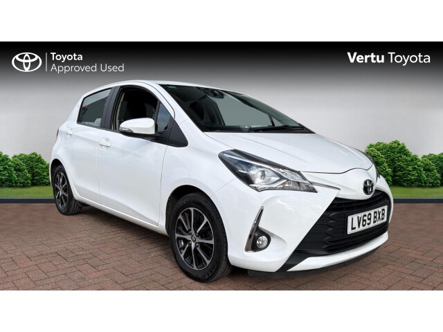 Main listing image - Toyota Yaris