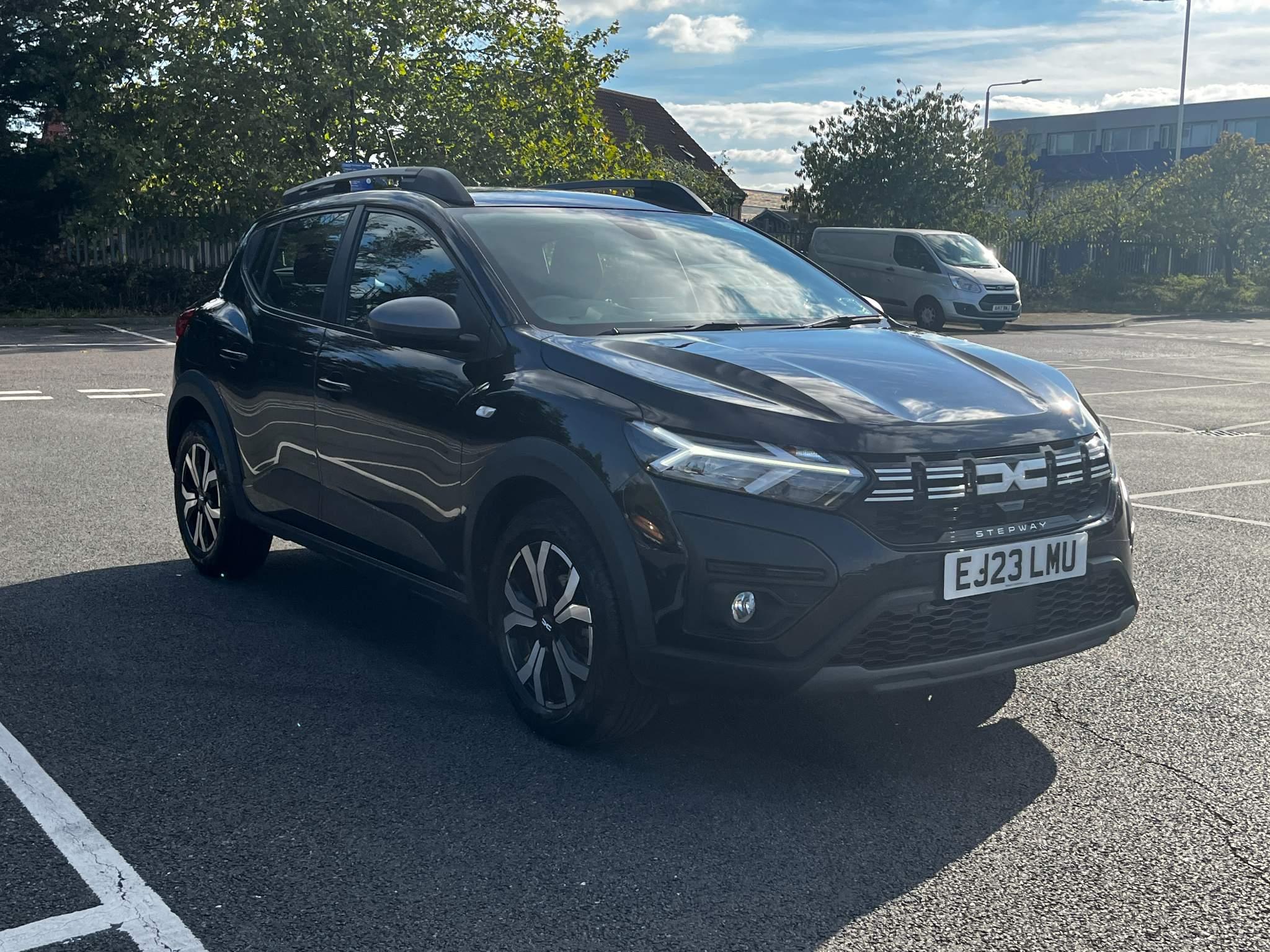 Main listing image - Dacia Sandero Stepway