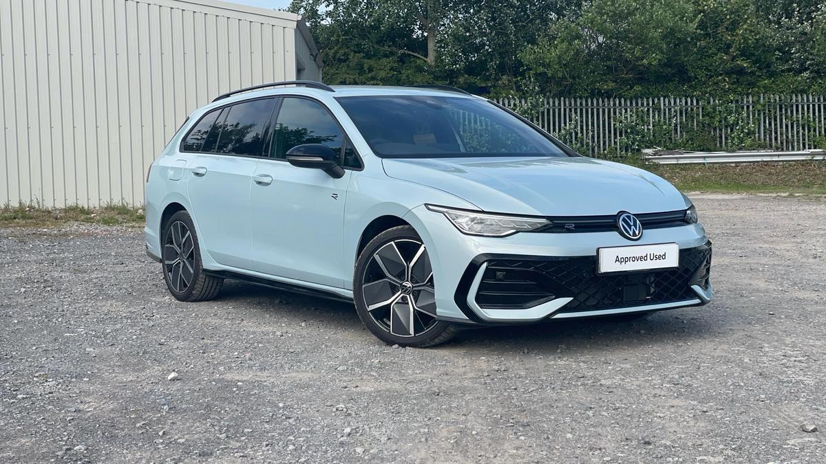 Main listing image - Volkswagen Golf Estate
