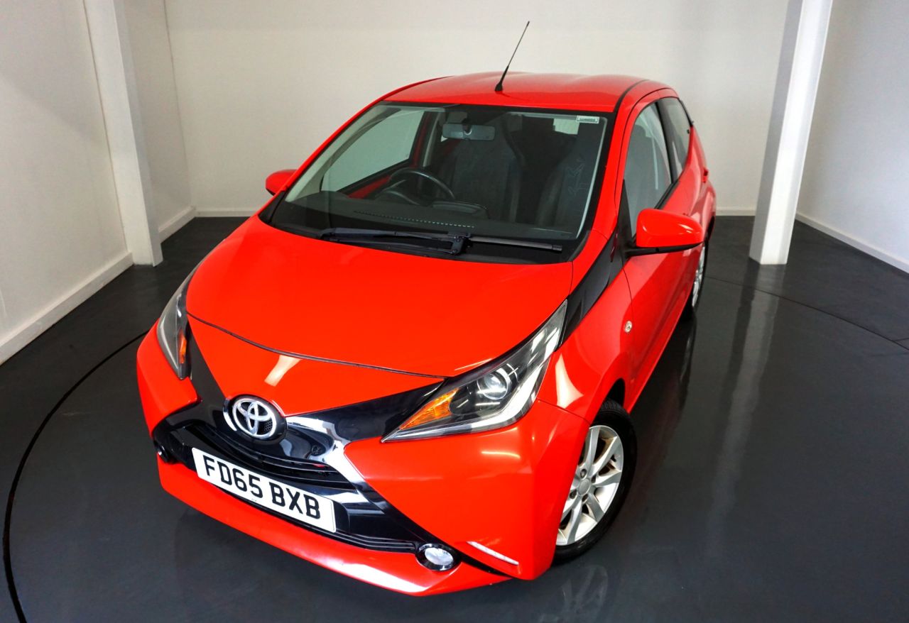 Main listing image - Toyota Aygo