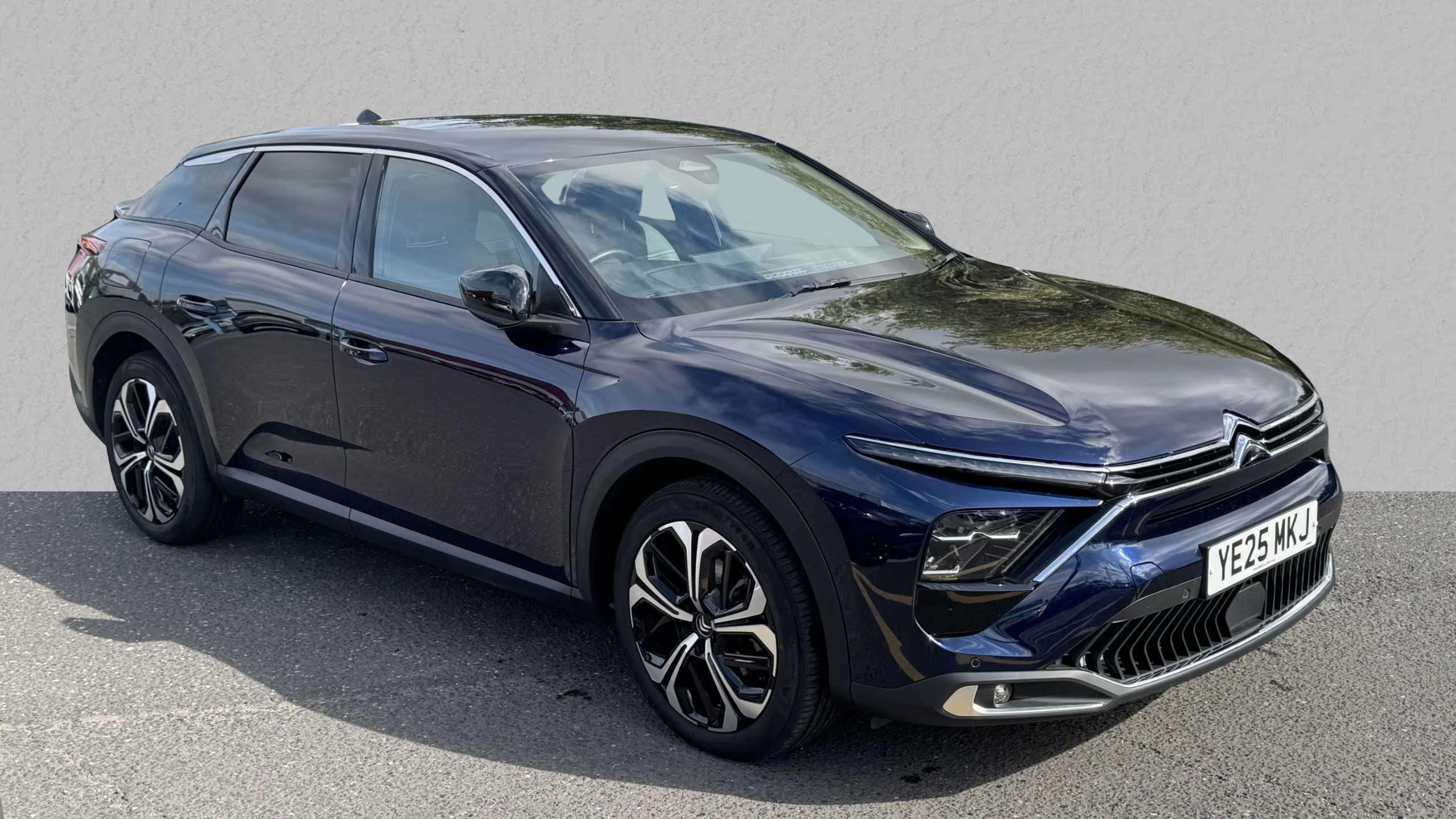 Main listing image - Citroen C5 X