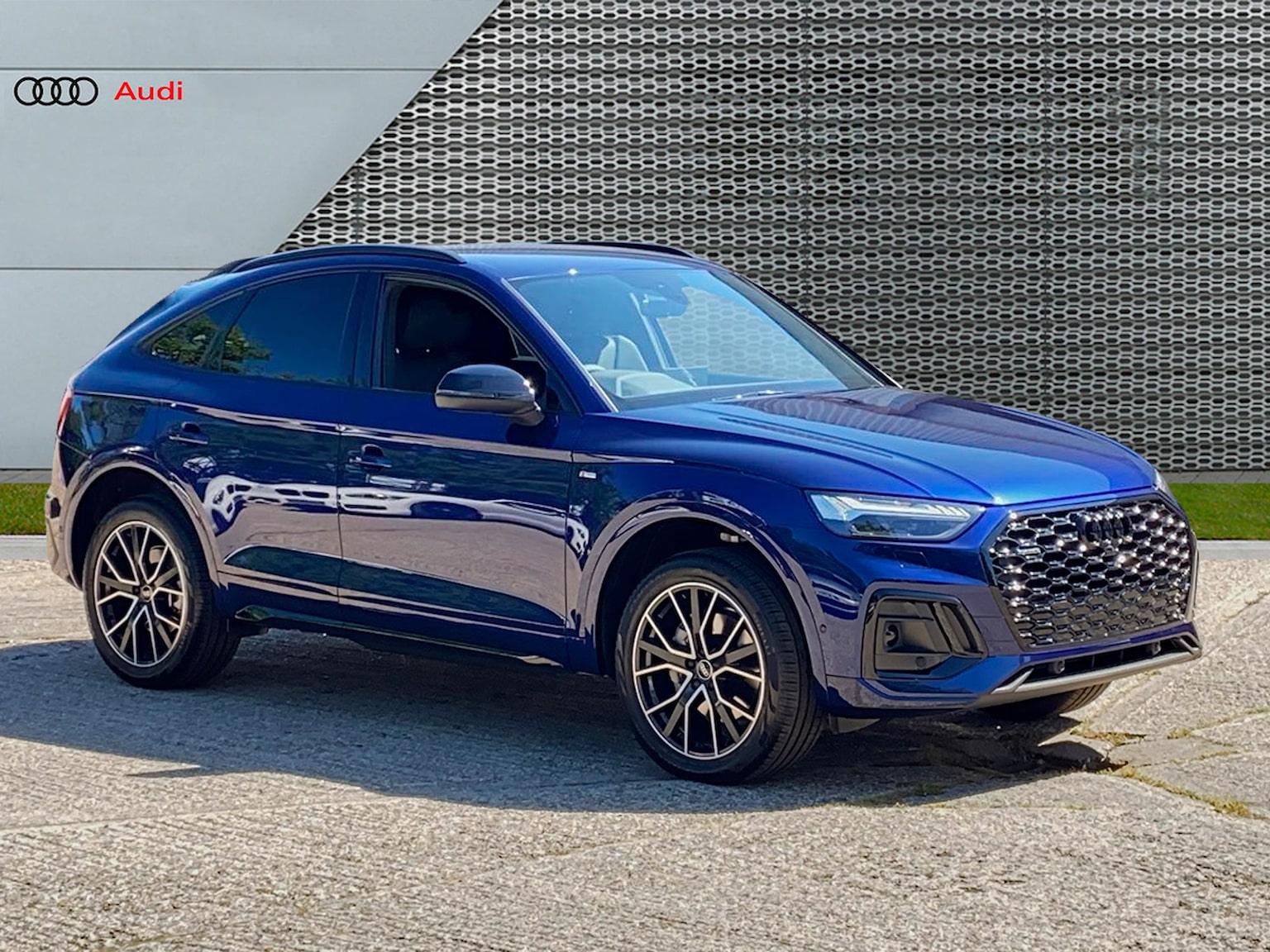 Main listing image - Audi Q5 Sportback