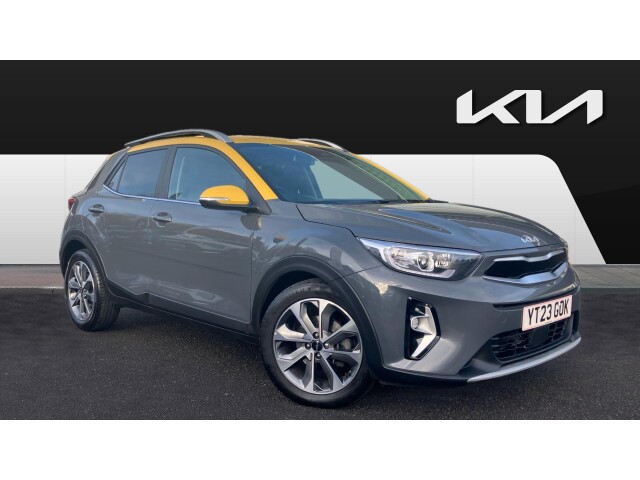 Main listing image - Kia Stonic