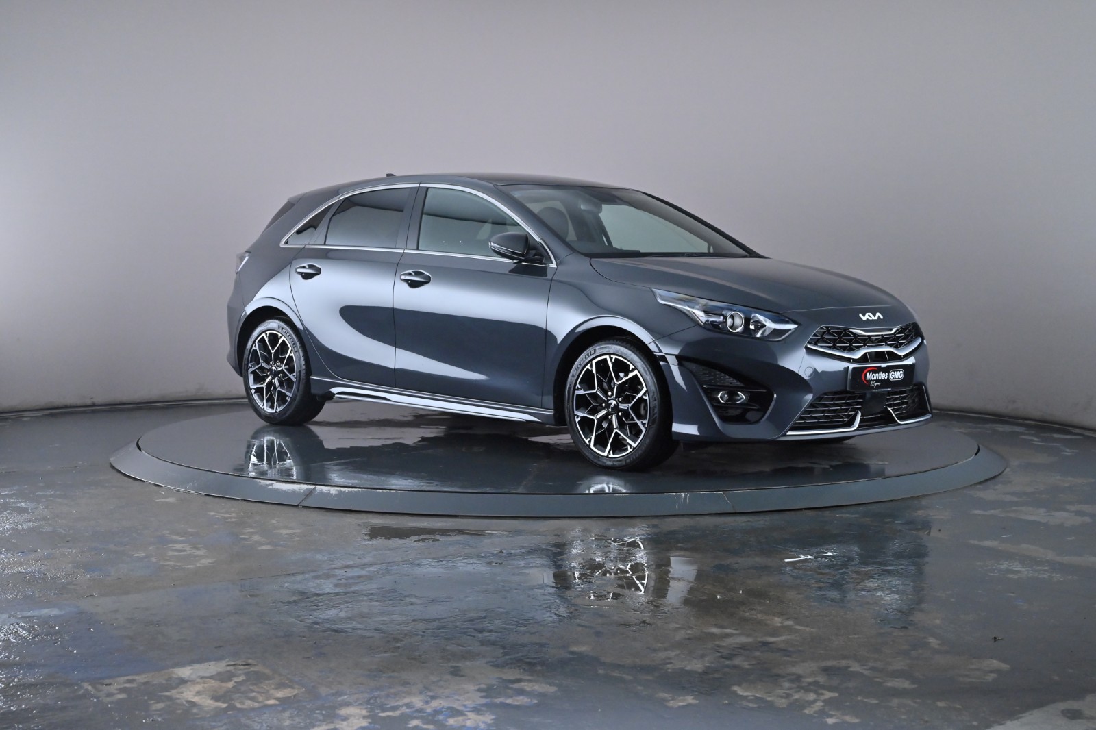 Main listing image - Kia Ceed