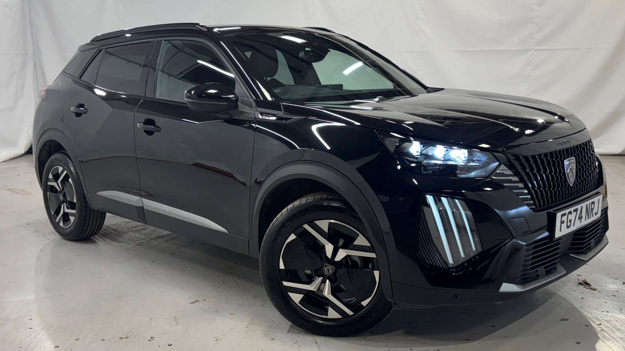 Main listing image - Peugeot 2008