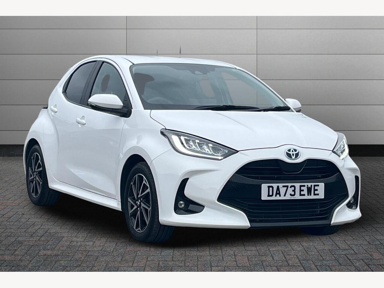 Main listing image - Toyota Yaris