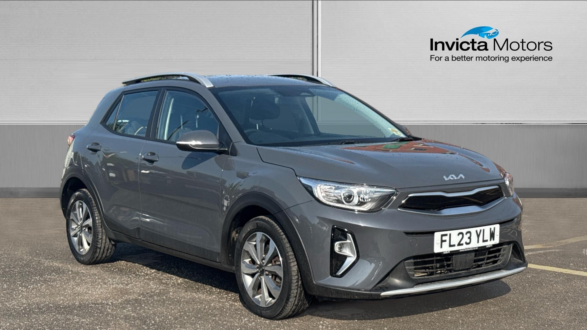 Main listing image - Kia Stonic