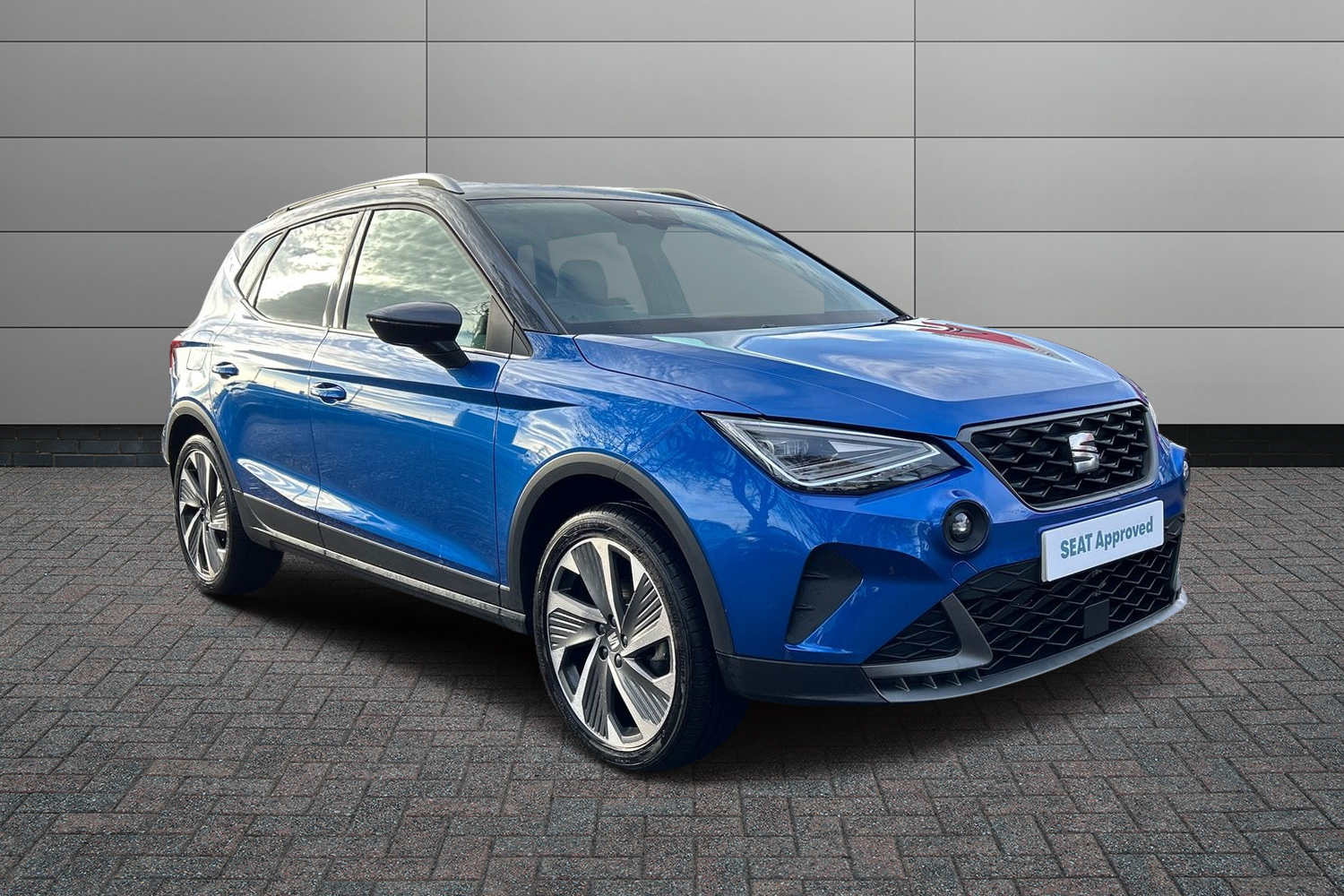 Main listing image - SEAT Arona