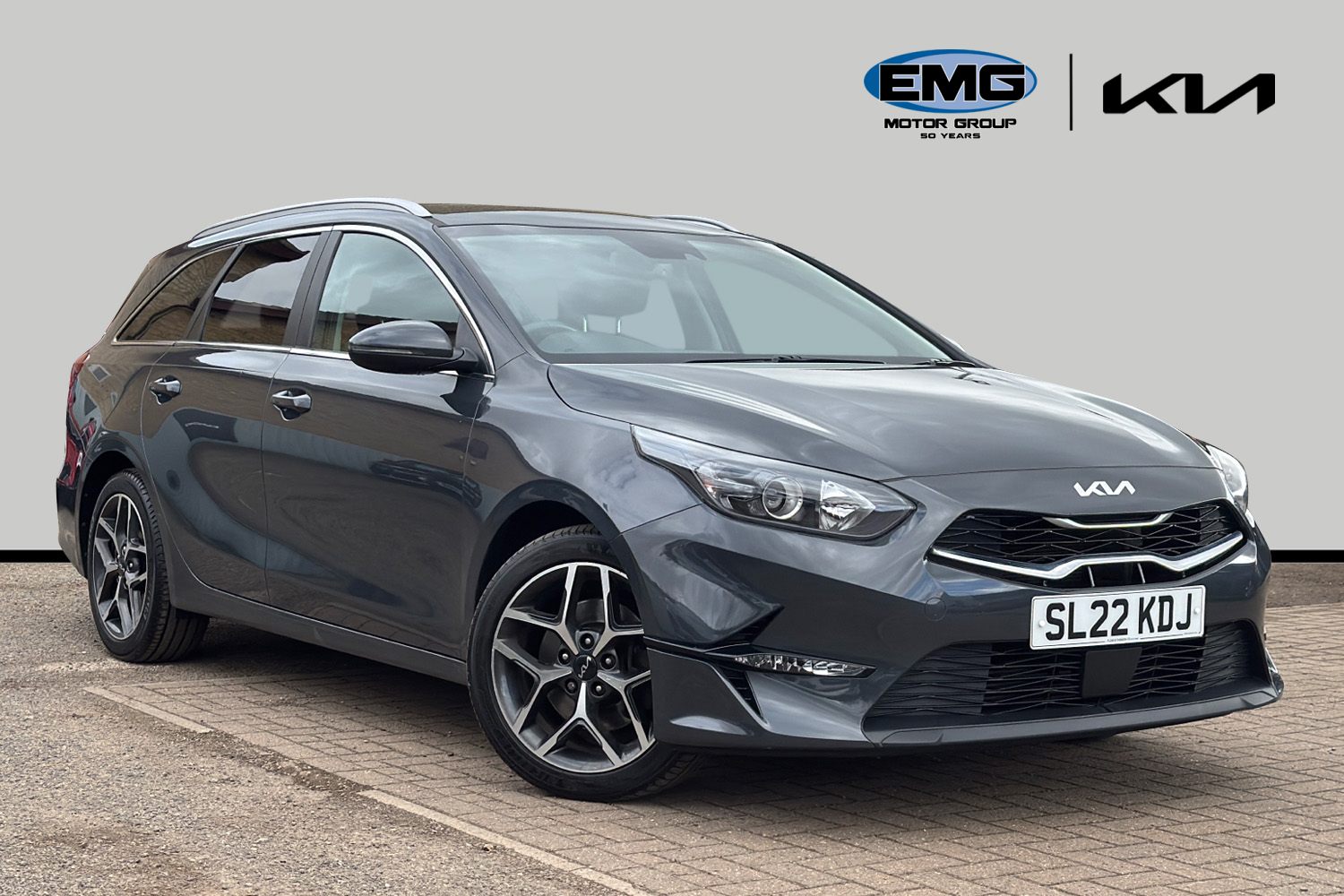 Main listing image - Kia Ceed SW