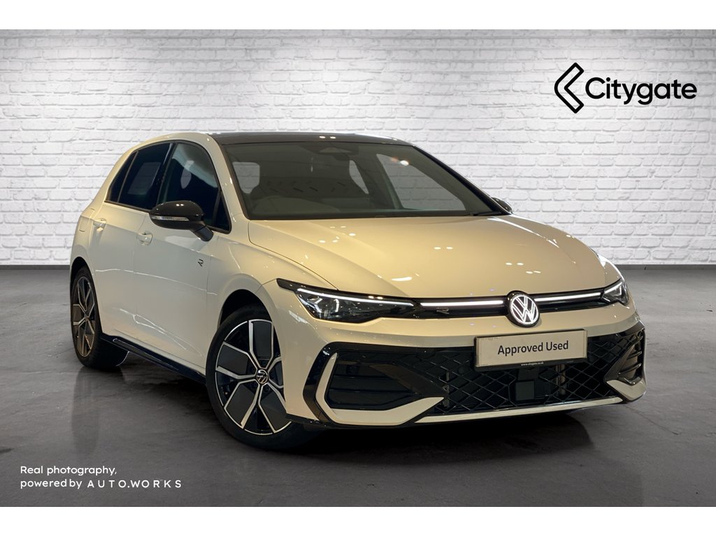 Main listing image - Volkswagen Golf