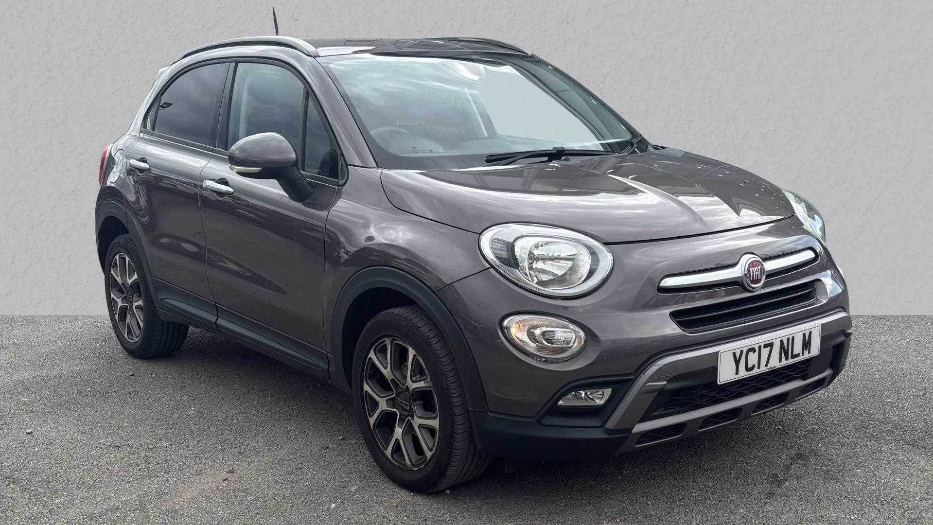 Main listing image - Fiat 500X