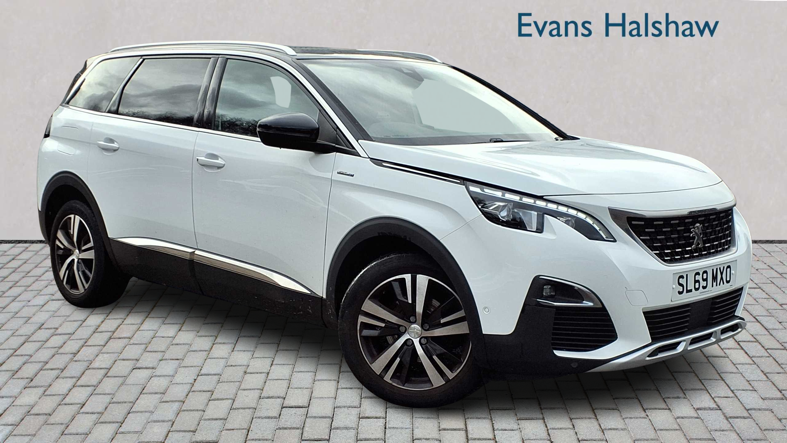Main listing image - Peugeot 5008