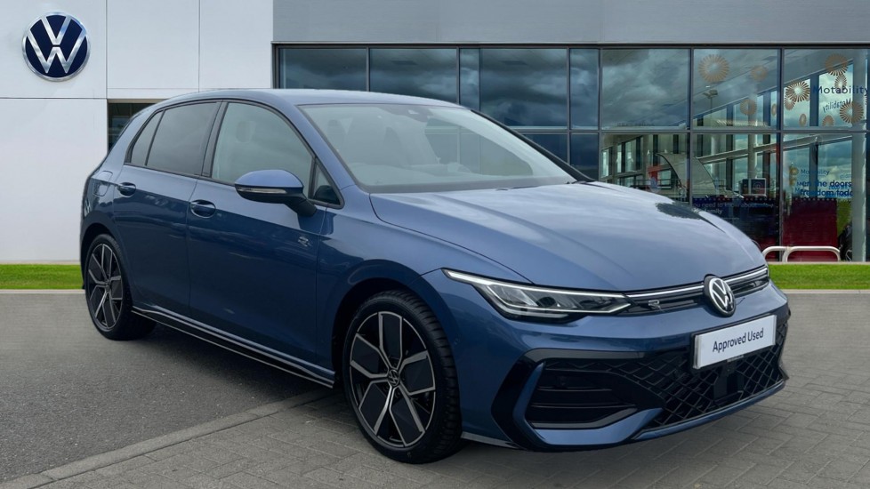 Main listing image - Volkswagen Golf