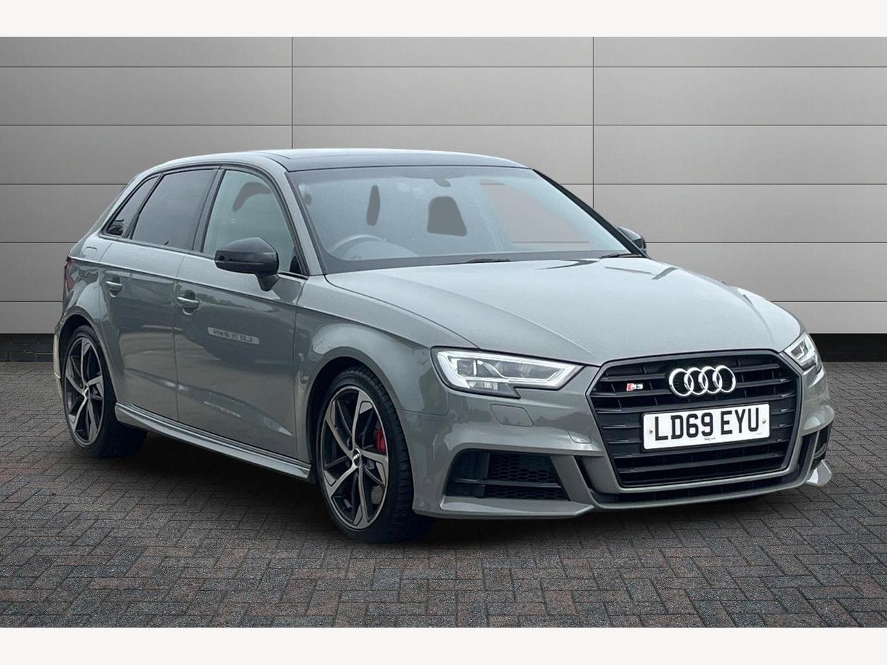 Main listing image - Audi S3