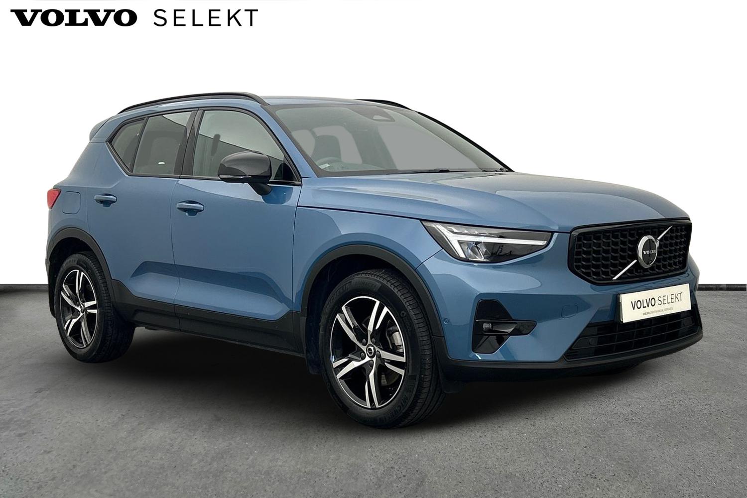 Main listing image - Volvo XC40