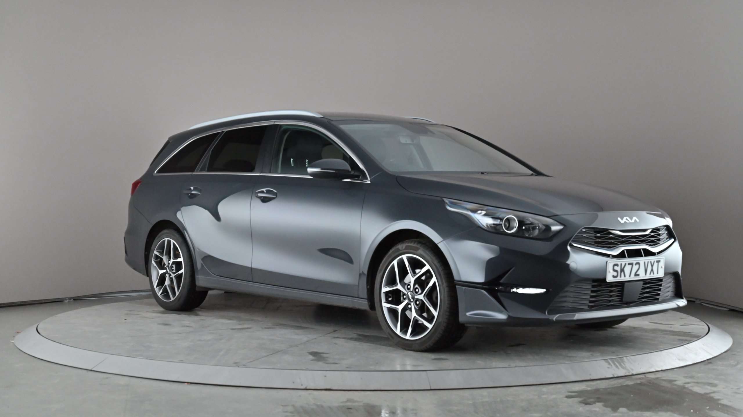 Main listing image - Kia Ceed SW