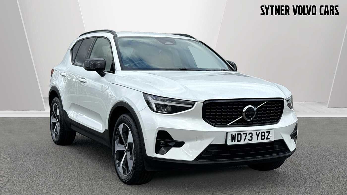 Main listing image - Volvo XC40