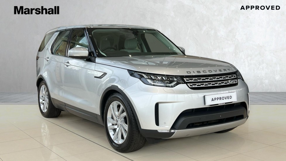 Main listing image - Land Rover Discovery