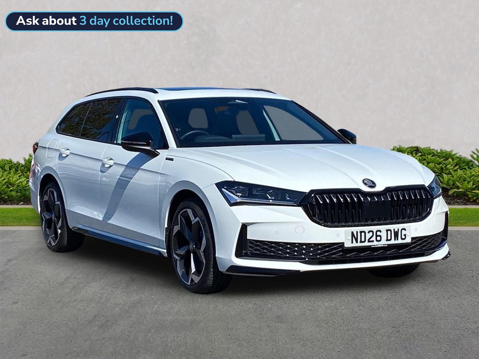 Main listing image - Skoda Superb
