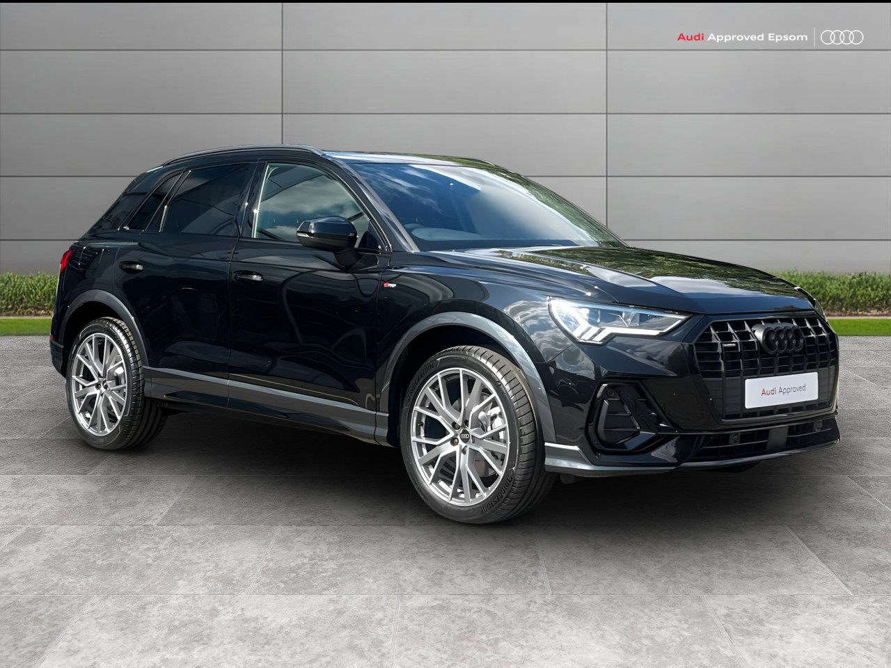 Main listing image - Audi Q3