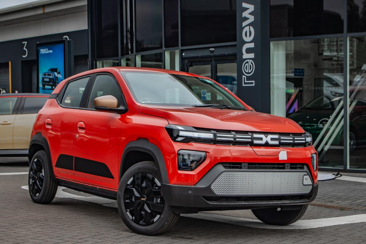 Main listing image - Dacia Spring