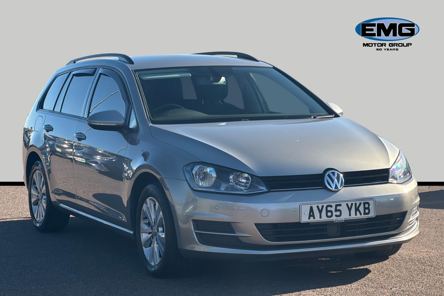 Main listing image - Volkswagen Golf Estate