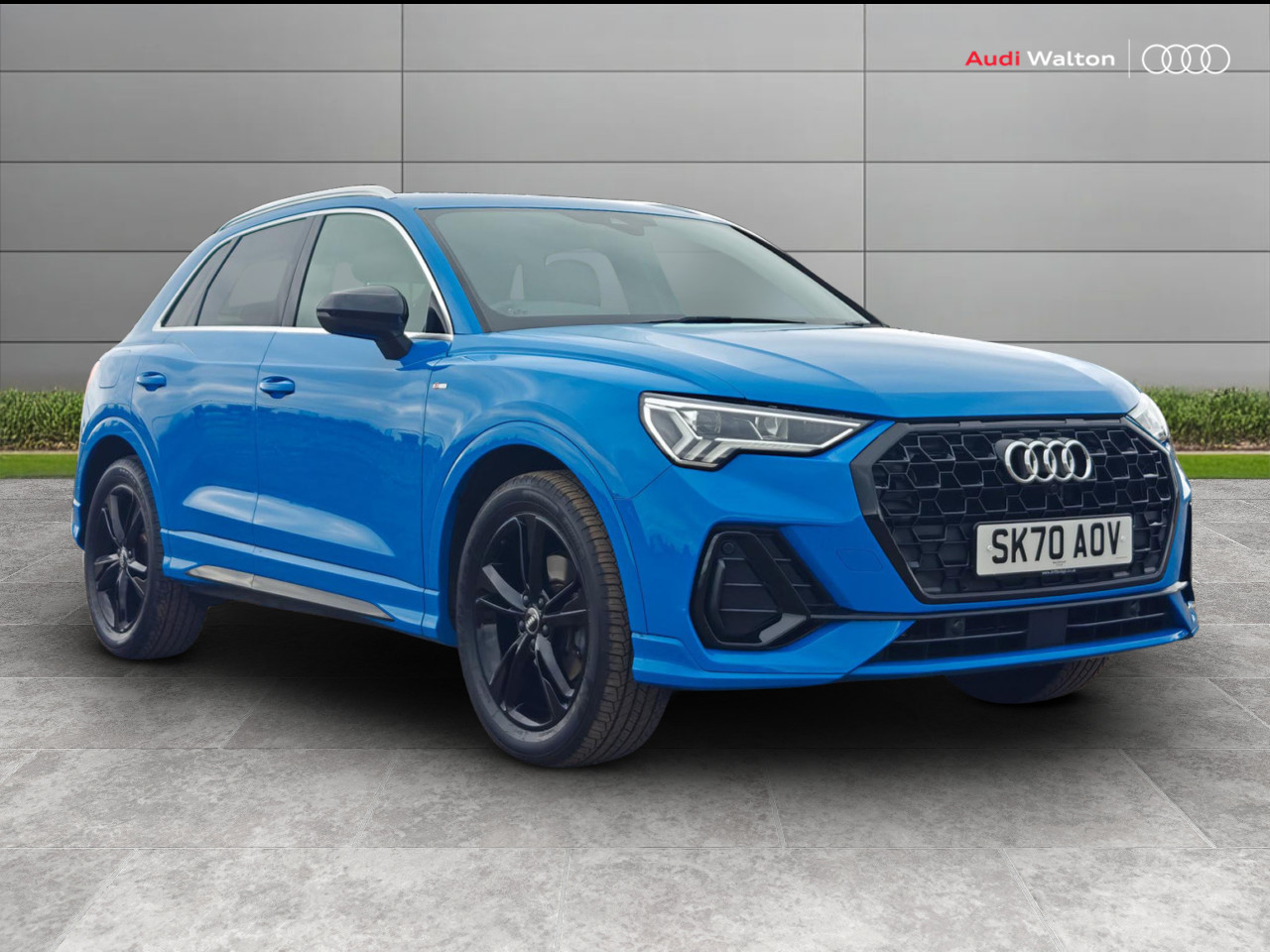 Main listing image - Audi Q3