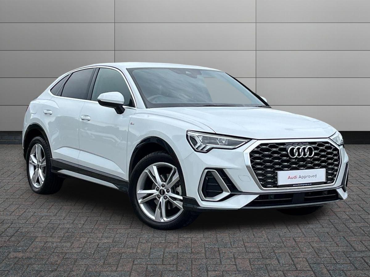 Main listing image - Audi Q3