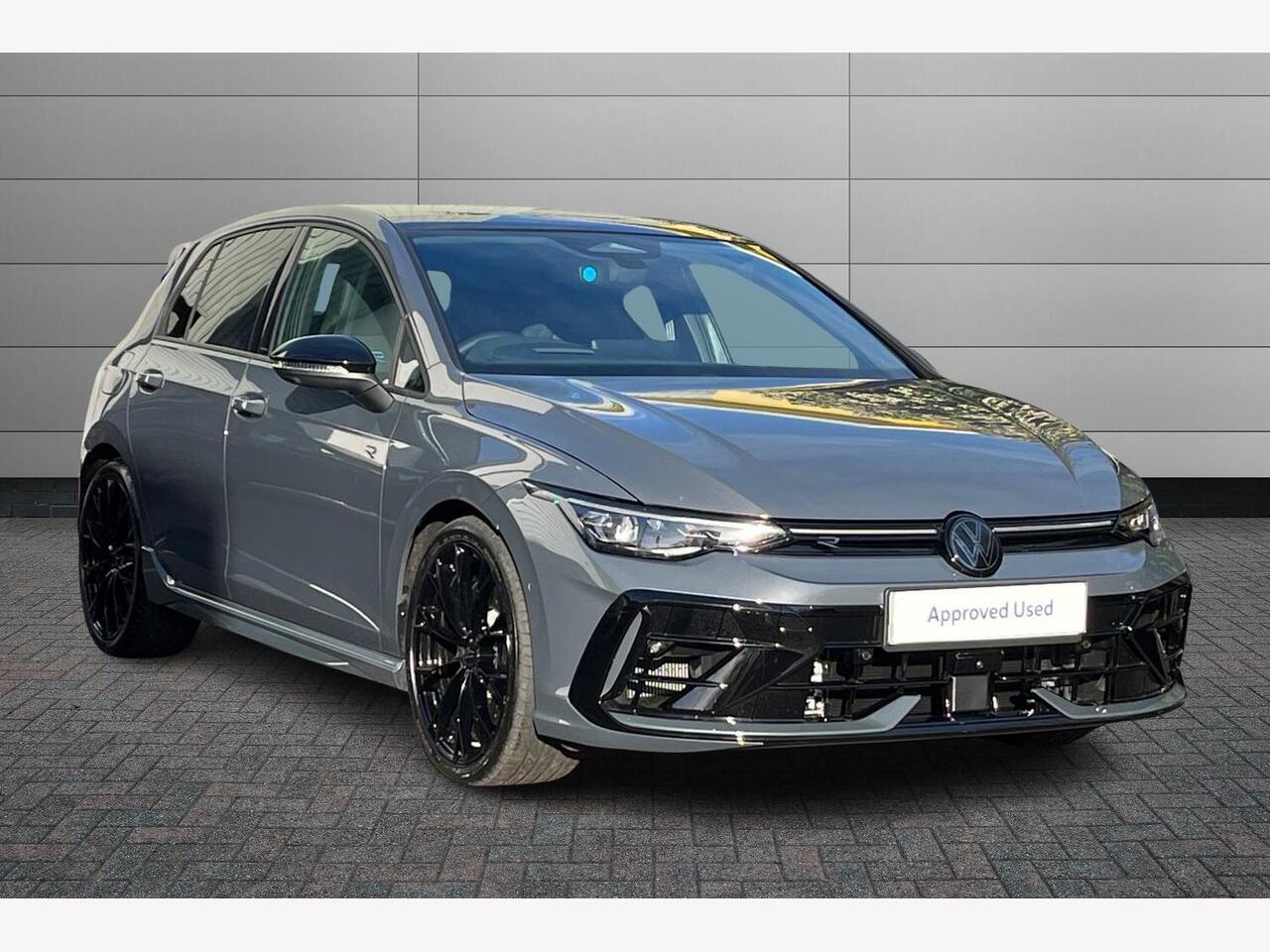 Main listing image - Volkswagen Golf R